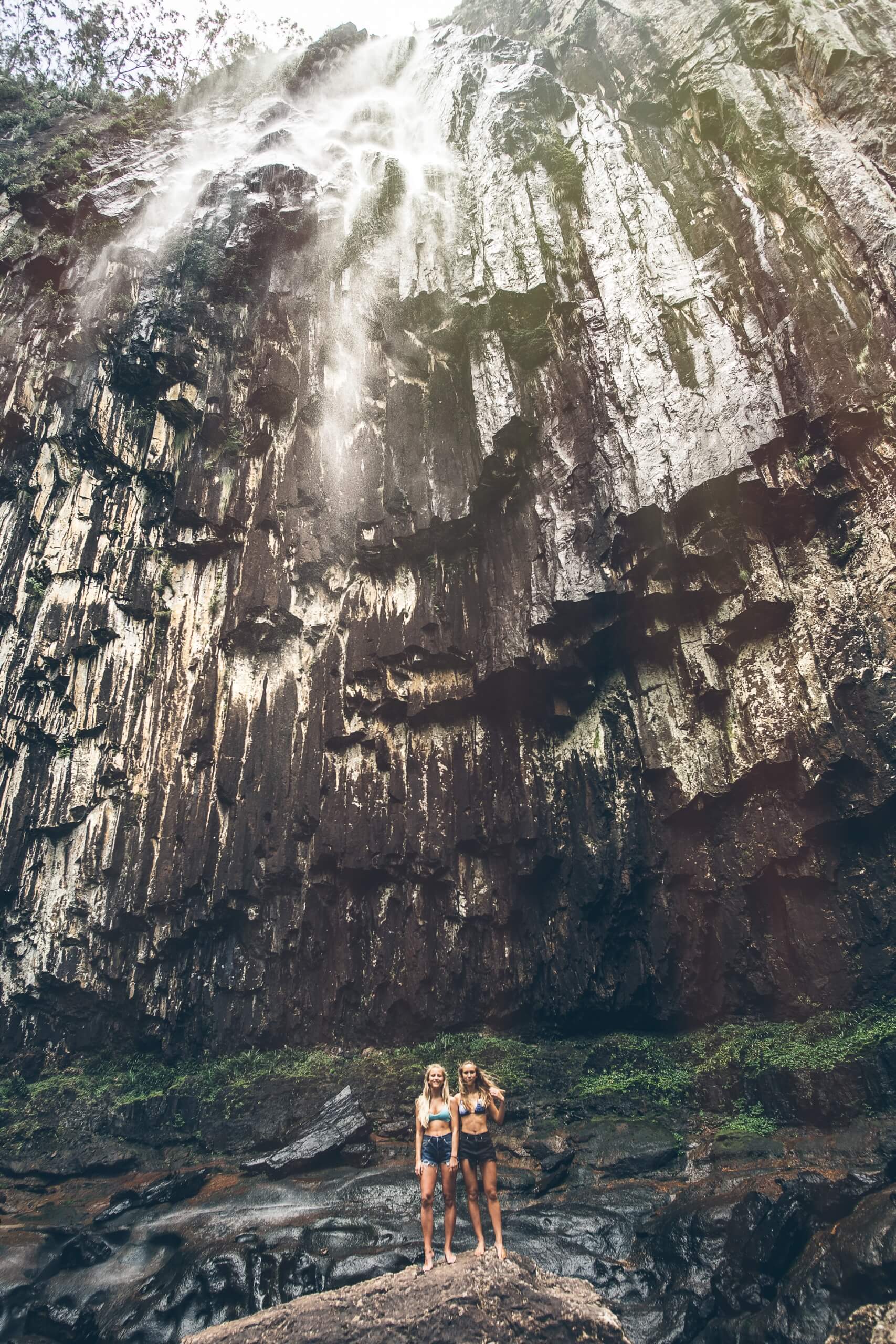 janni-deler-waterfall-hike-byronbayDSC_3284-Redigera